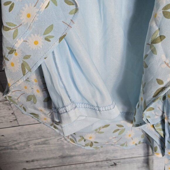 Nasty Gal Blue White Floral Daisies Short Sleeve Lined Sheer Cinch Mini Dress - Picture 6 of 9
